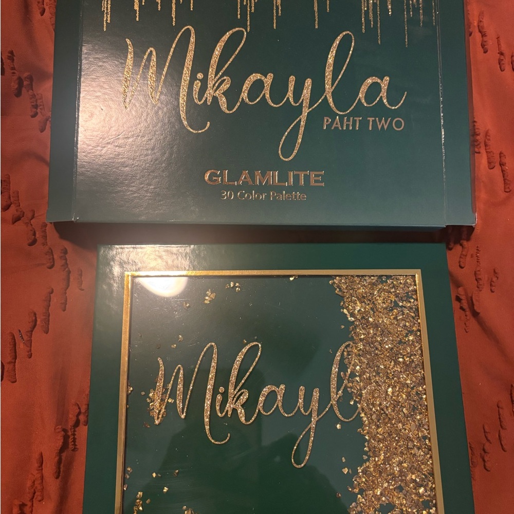 Mikayla x Glamlite paht two eyeshadow palette